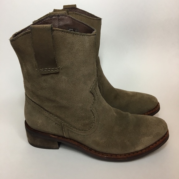 bussola Shoes - NWOT Bussola suede leather western style boots